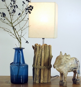 Table lamp/table lamp, handmade in Bali unique piece of natural material, driftwood, cotton - model Kuma - 50x17x17 cm 